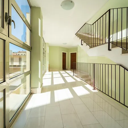 Georgia's Αλγκέρο